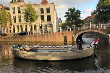 Verhuur Motorboot Custom Custom Leiden