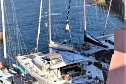 Verhuur Catamaran Lagoon Lagoon 400 S2 Napels