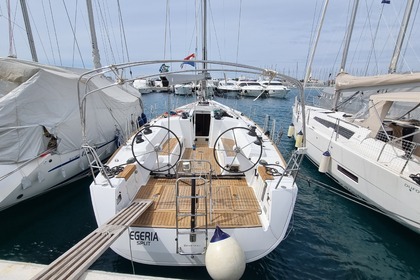 Charter Sailboat  First 45 Kolan