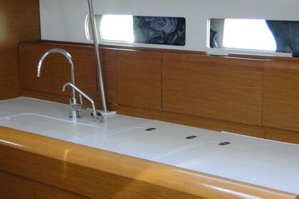 Location Voilier JEANNEAU SUN ODYSSEY 479 Alimos