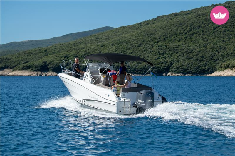Bateau à moteur Jeanneau Cap Camarat 7.5 Cc 250cv 2