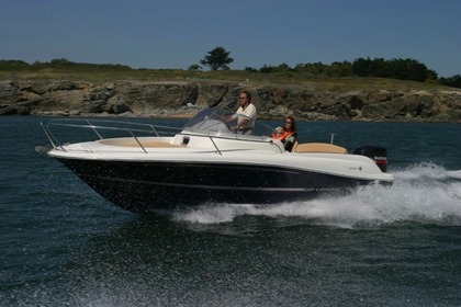 Charter Motorboat JEANNEAU Jeanneau Cap Camarat 7,15 wa Vannes