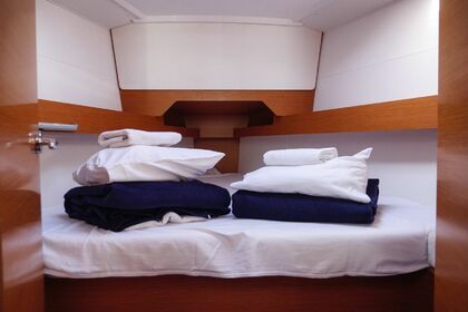 Sun Odyssey 349 Siberia