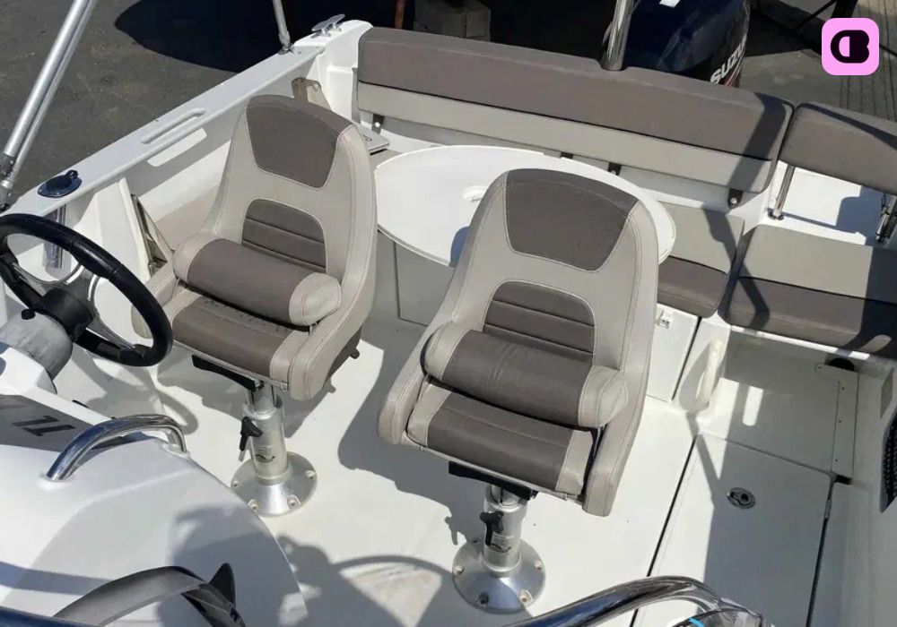 Bateau à moteur Jeanneau Cap Camarat 6.5 WA 115cv 5