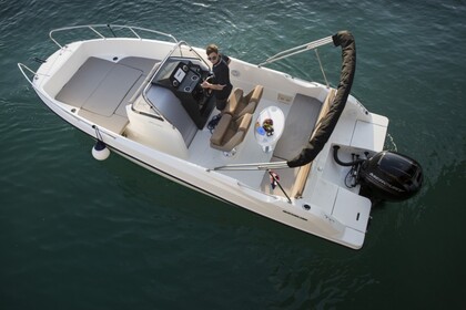 Charter Motorboat Quicksilver Open 675 Le Cap d'Agde
