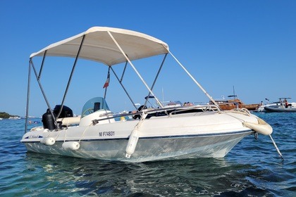 Hire Motorboat Rigiflex Cap 400 version luxe Cannes