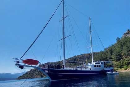 Hyra båt Guletbåt Sanda yachting i36 Marmaris