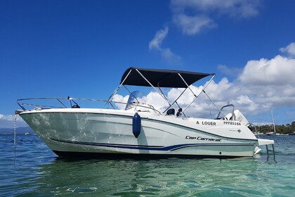 Location Bateau à moteur Jeanneau CAP CAMARAT Le Gosier