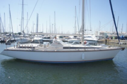 Charter Sailboat Amel Santorin Marseille