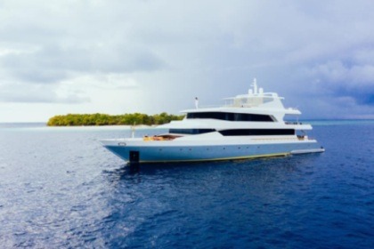Charter Motor yacht Custom Made 34M Malé