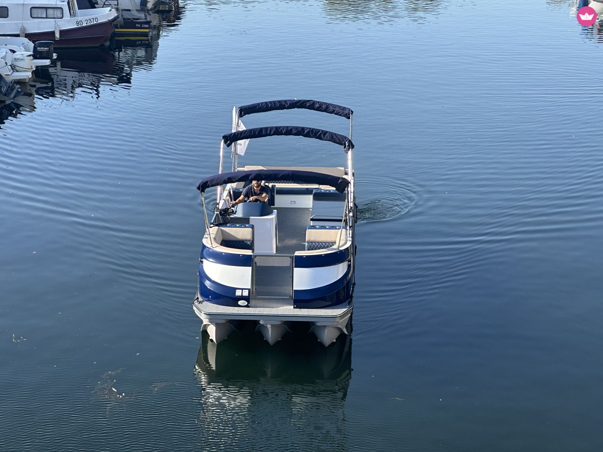 Bateau à moteur Swiss Boat Starlounger 8,5 150cv