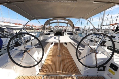 Czarter Jacht żaglowy  Oceanis 34.1 Pirovac