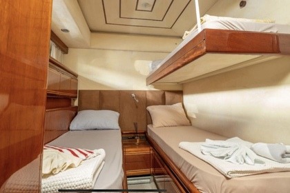 FERRETTI A YACHT B77!