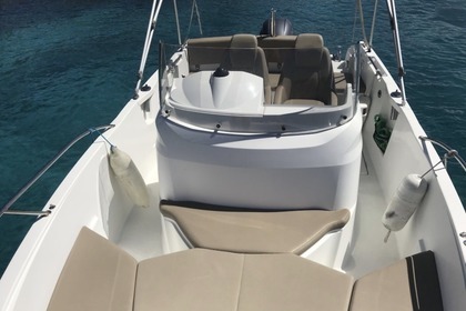 Hire Motorboat Jeanneau Cap Camarat 6.5 Cc Golfe Juan