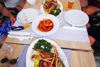 Wygodna motorówka HM 22 Open