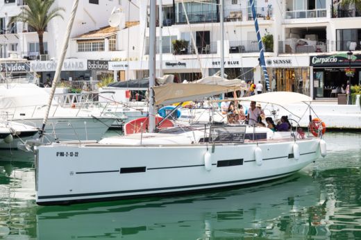 Dufour 410 Grand Large
