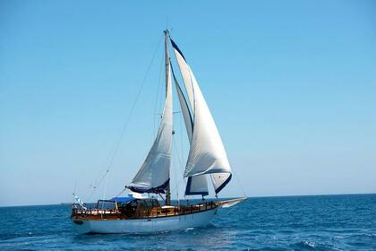 Noleggio Barca a vela Taylor Made Wooden Traditional Motorsailer San Nicolò