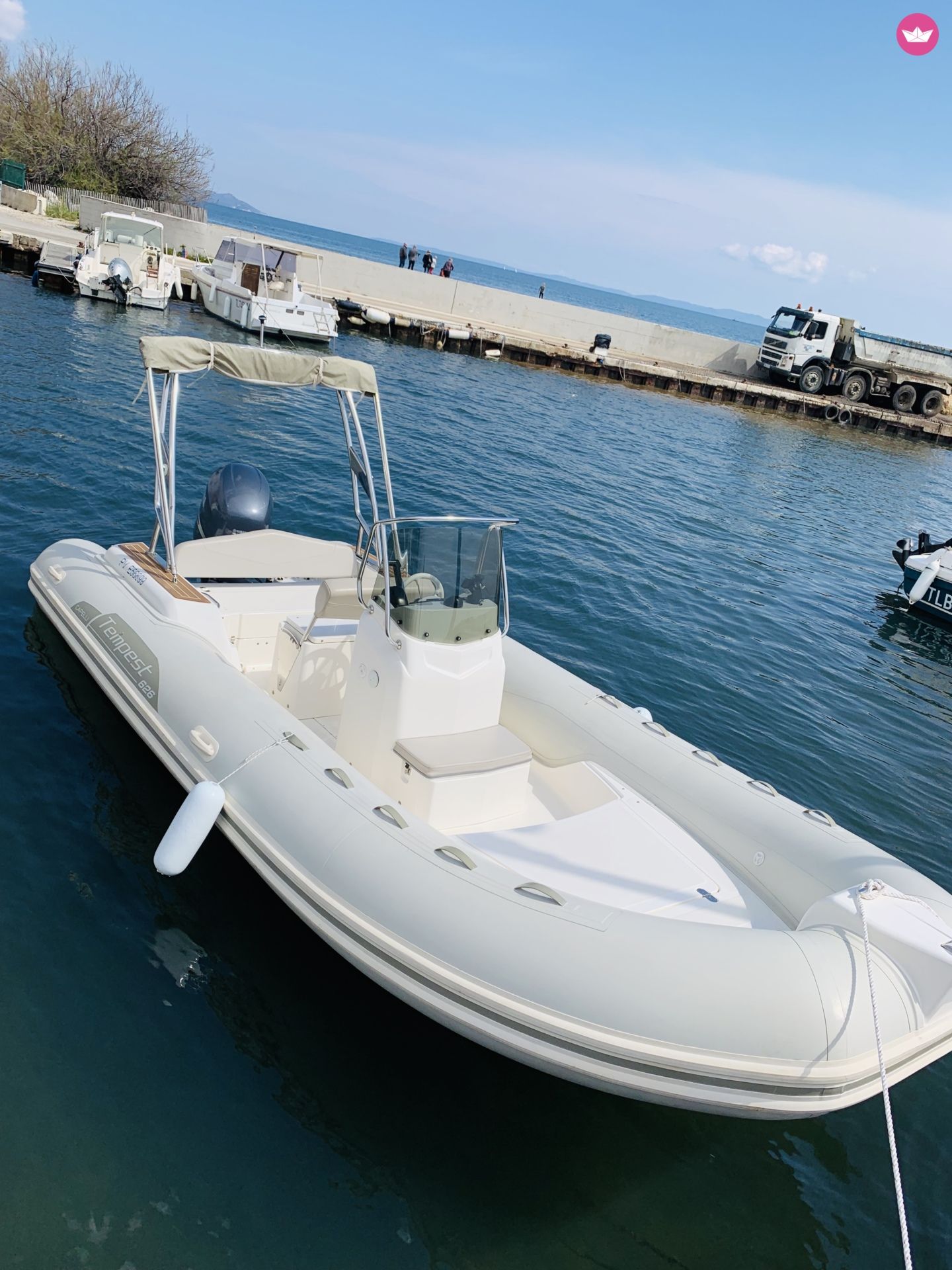 Location Semi-rigide Capelli Tempest 626 Hyères