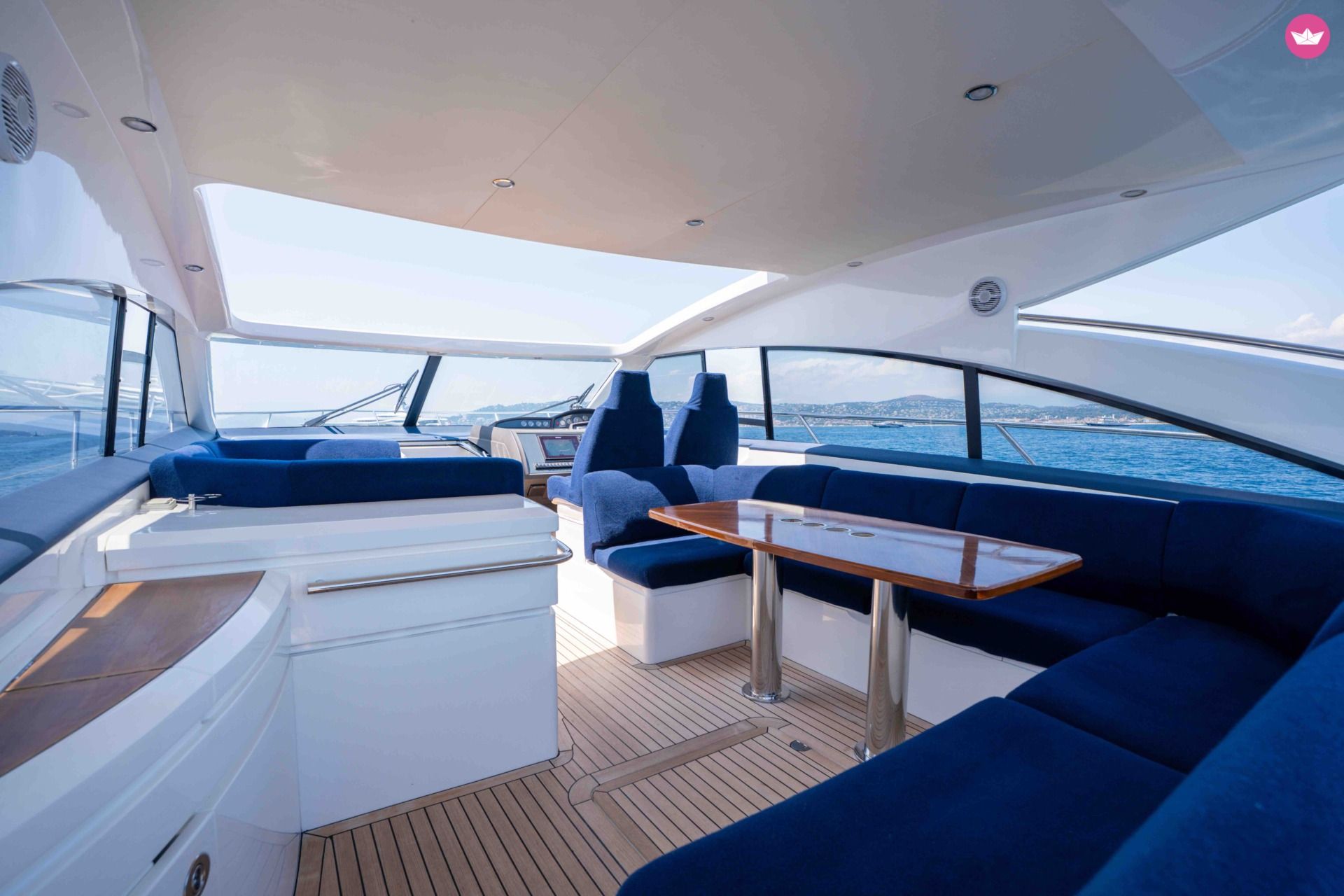 Yacht Princess V53 1600cv 8