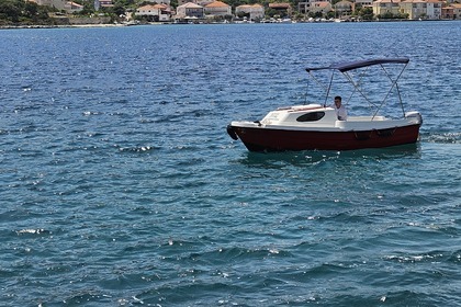 Adria 500 - Free licence boat