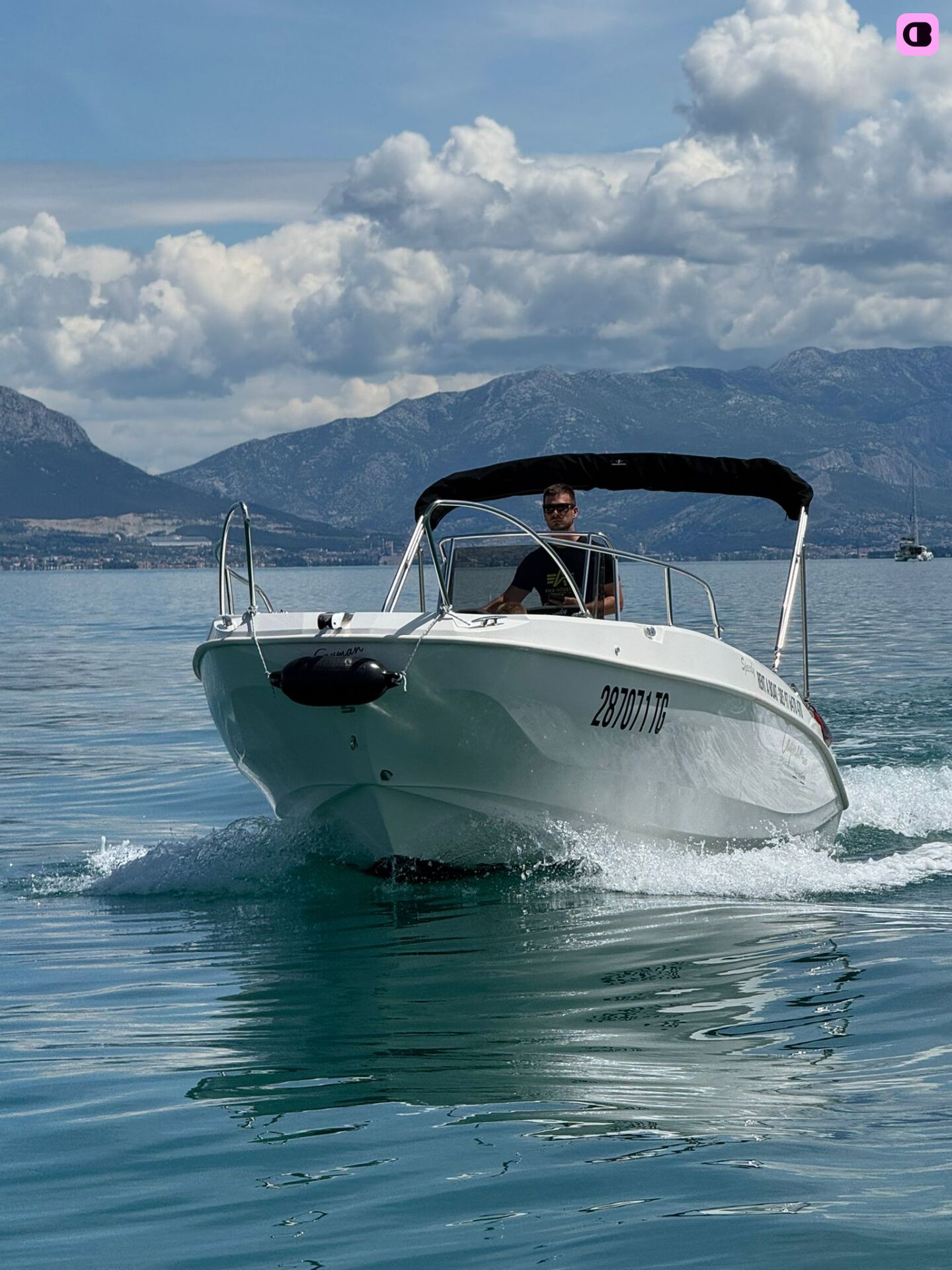 Bateau à moteur Speedy Cayman 585 150cv 5