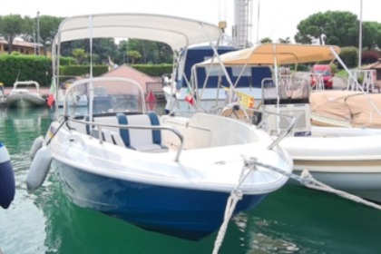 Чартер лодки без лицензии  Quicksilver 520 Open Сирмионе