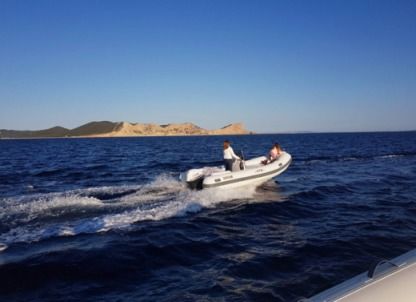 Location Semi-rigide Selva D470 Formentera