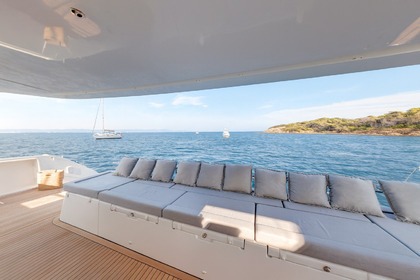 ROYAL DESTINY LAGOON 620