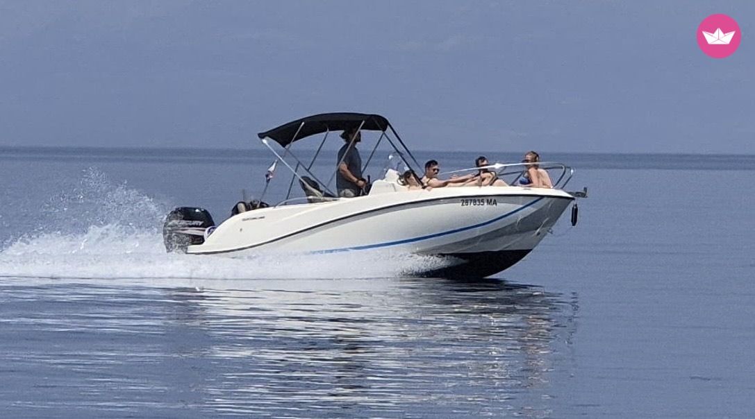 Bateau à moteur Quicksilver 605 open activ