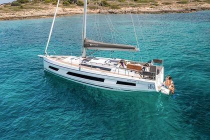 Hire Sailboat Dufour Yachts Dufour 41 Jolly Harbour