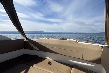 Location Bateau à moteur Jeanneau CAP Camarat 7.5 DC Publier