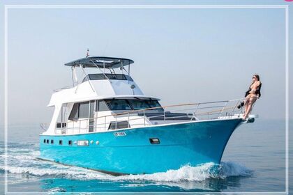 Noleggio Barca a motore Hatteras Vogue Dubai