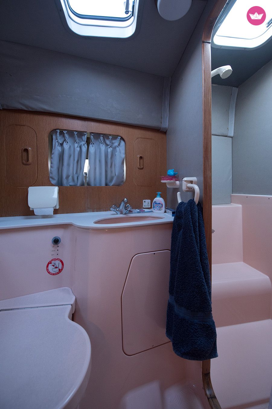 Charter Motorboat Westerley Whitewater Wolfe 46 Athens