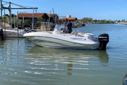 Location Bateau à moteur Quicksilver 625 Commander Ile d'Oléron