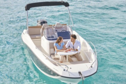 Hire Motorboat Quicksilver Activ 605 Open Cergy