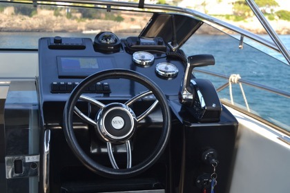 Hyra båt Motorbåt NUVA YACHTS M9 CABIN Cala d'Or