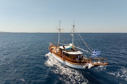 Charter Gulet . . Athens