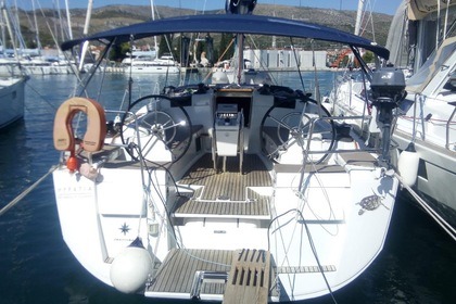 Verhuur Zeilboot Jeanneau Sun Odyssey 409 Portisco