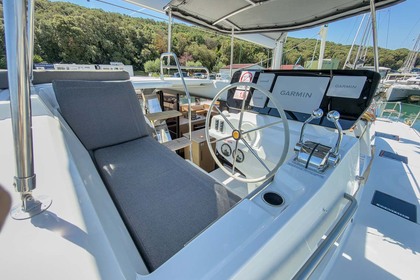 Location Catamaran Fountaine Pajot Fountaine Pajot New 41 Quatuor 4 Pula