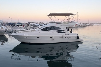 Hire Motorboat Azimut 39 Marbella