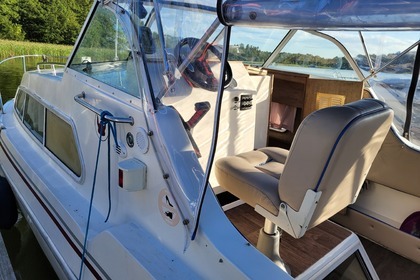 Wonderful houseboat for rent to discover Müritz i