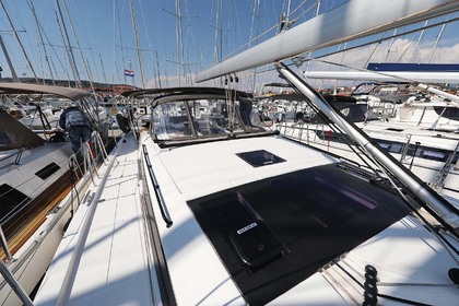 Noleggio Barca a vela Dufour Dufour 470 Marina Hramina