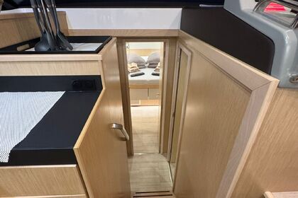 Miete Motoryacht Bavaria Yachtbau Bavaria Virtess 420 Fly Trogir