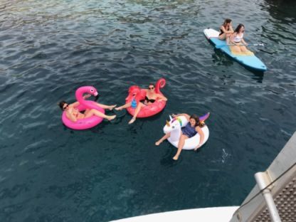 Noleggio Yacht a motore Ferreti Altura 52S 15 M 70 Marsiglia