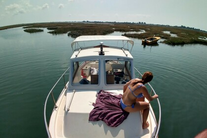Barca a Venezia a Noleggio - Ormeggiata in Canal Grande a San Marco, 3052