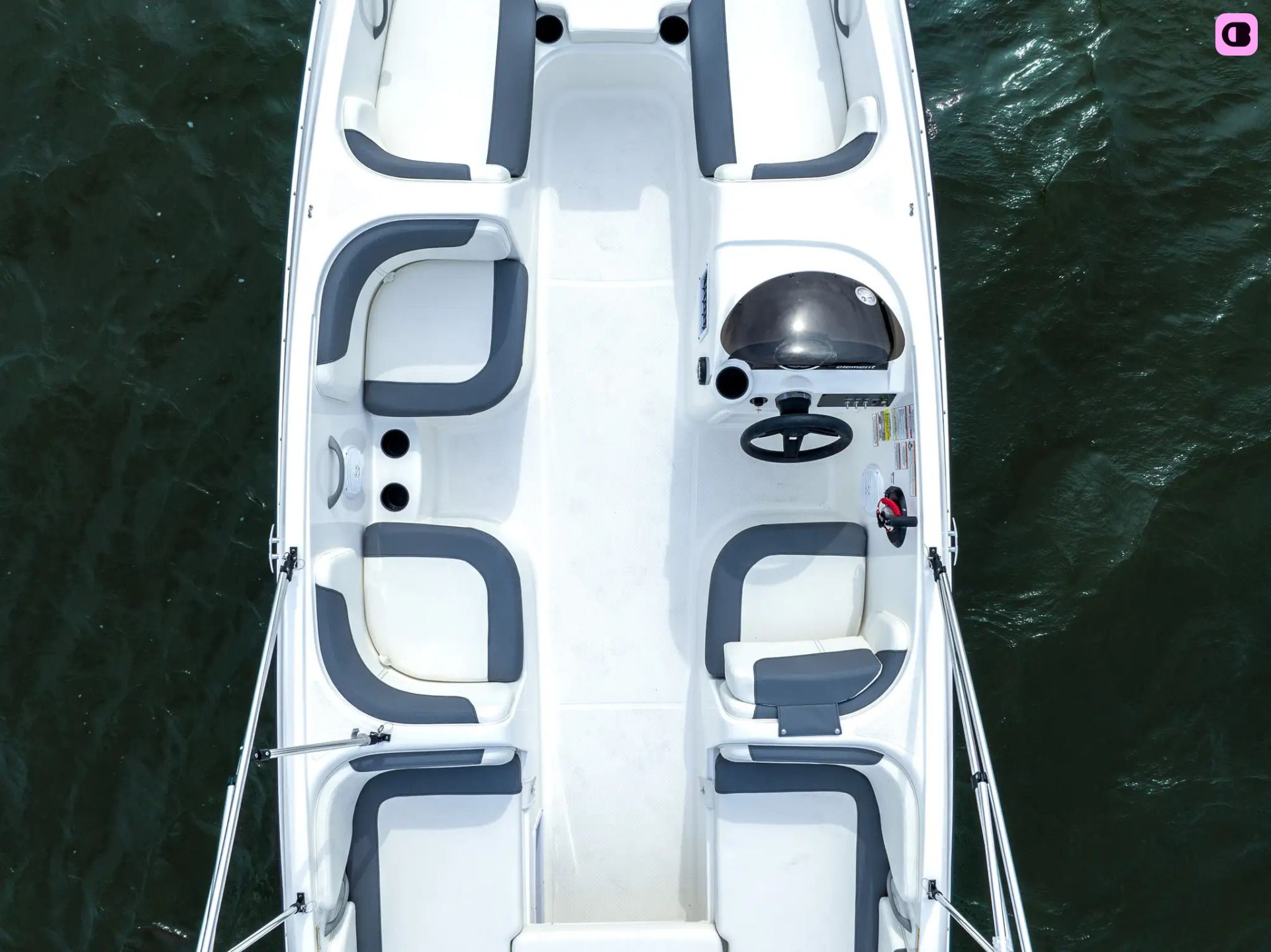 Bateau à moteur Bayliner Element 18 4