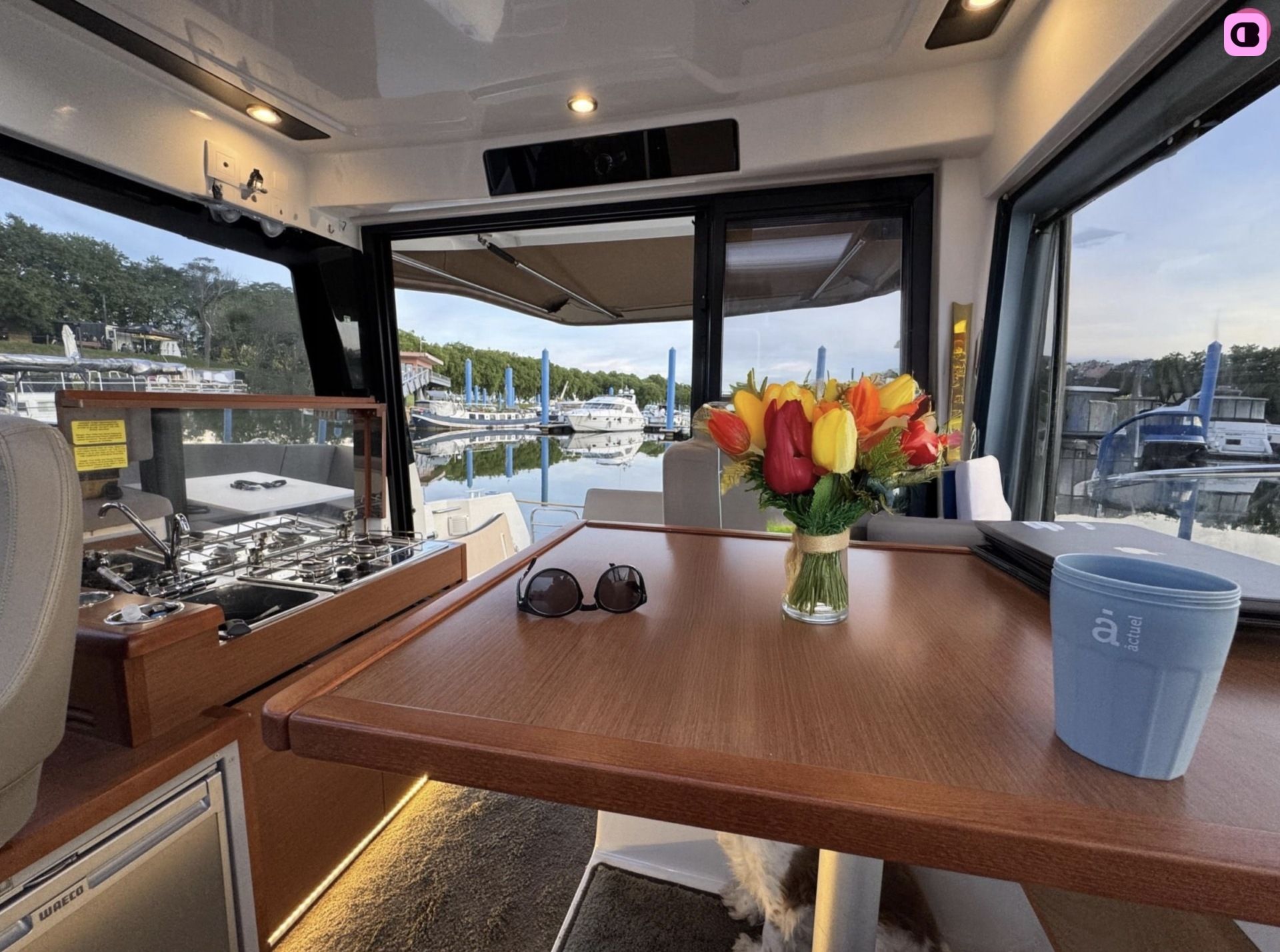 Bateau à moteur Jeanneau Merry Fisher 895 300cv 7