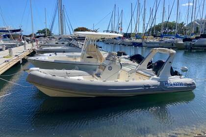 Hire Motorboat Lomac Nautica 660 In Gourbeyre