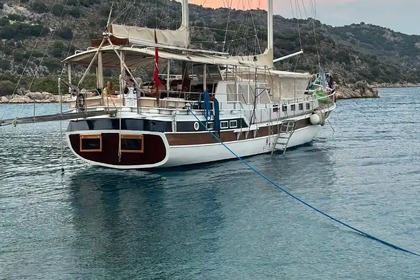 Sail in Kaş with a Spacious 19m Gulet – 12-Person Comfort