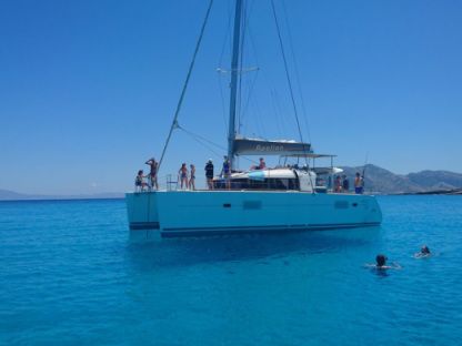 Charter Catamaran Lagoon Lagoon 400 S2 Naxos